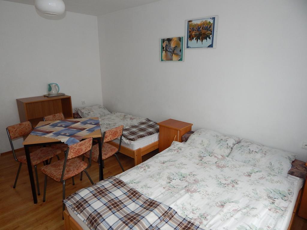 Apartament I Pokoje Aura Dom Wczasowy Дарлувко Номер фото